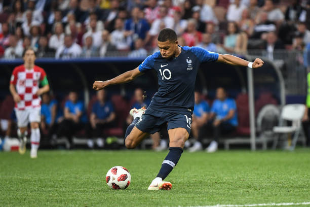 他与俱乐部 他与俱乐部