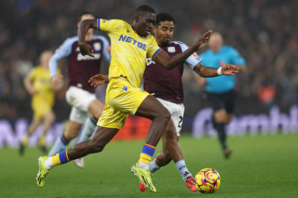 它以优美的 它以优美的