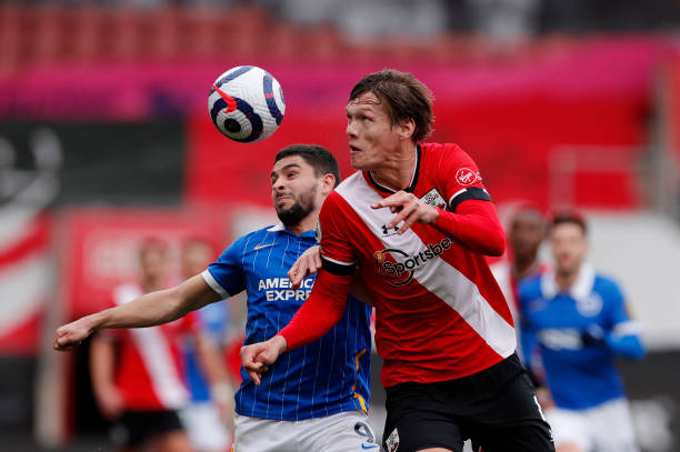 他以出色的 他以出色的