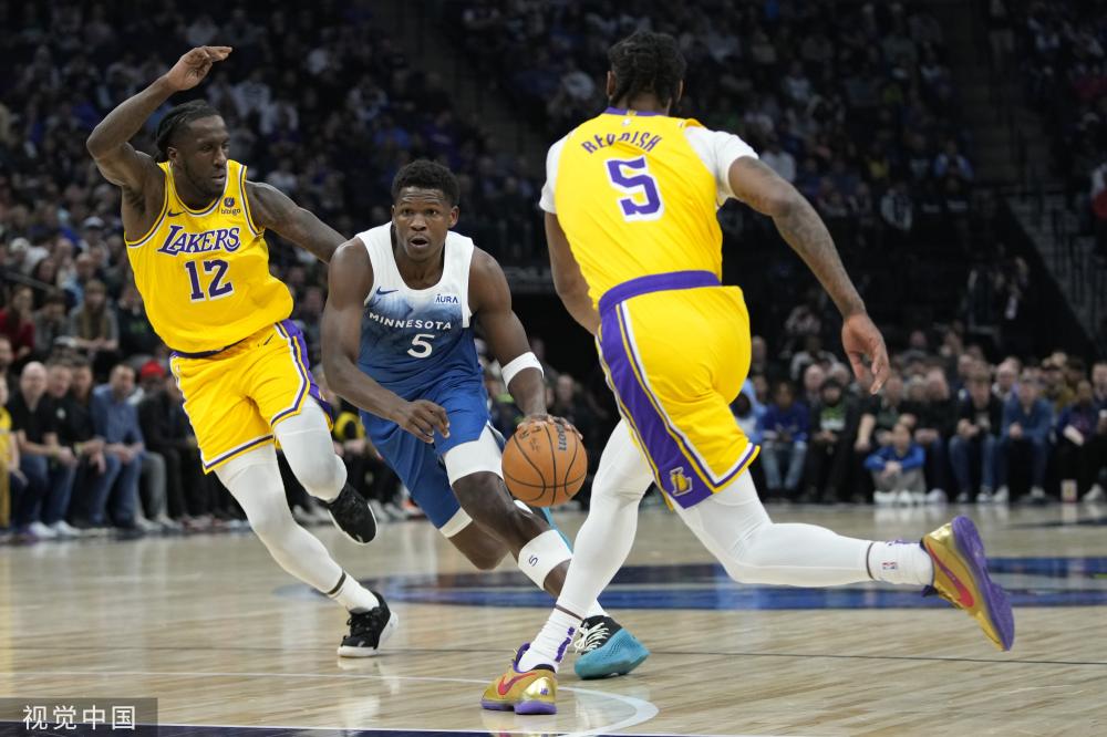 對比過往與 對比過往與